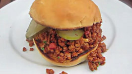How to grill a Sloppy-Joe on the Weber Go Anywhere Grill - English Grill and BBQ