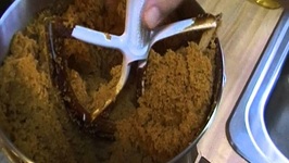Betty's Quick Tip 119 -- How to Make a Substitute for Brown Sugar