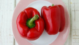 How To Roast A Red Bell Pepper - Quick Cooking Tips 