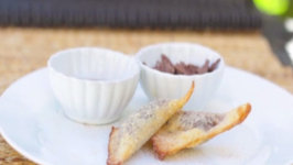 Quick and delicious Chocolate Wontons
