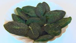 Betty's Quick Tip 121 -- How to Fry Sage Leaves -- Thanksgiving