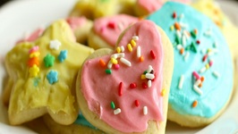 Soft Sugar Cookies With Icing