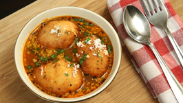 Udupi Style - Rasam Vada - Rasam Bonda / How To Make South Indian Recipe - Rasam Vada / Ruchi