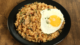 Spicy Thai Chicken Fried Rice / Hot Thai Fried Rice /Restaurant Thai Fried Rice Recipe by Tarika
