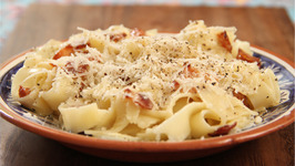 How To Make Fettuccine Carbonara - Italian Pasta Recipe - My Recipe Book By Tarika Singh