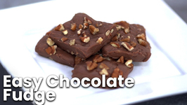 Easy Chocolate Fudge / 5 Ingredient Desserts