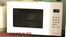 Quick Tips - Cleaning Your Microwave (The Easy Way)