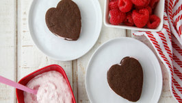 Raspberry Cream Chocolate Cookies - Valentine Desserts 