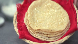 How to Make Perfect Rotis or Chapatis by Bhavna at Tastemade Studio
