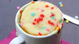 How To Make A Microwave Funfetti Rainbow Cake In A Mug