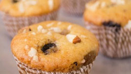 Pressure Cooker Dry Fruits Muffins Recipe - Eggless Baking without Oven