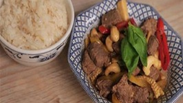 Chilli Beef Stir Fry With Cashew Nuts