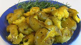 Betty's Rosemary-Garlic Roasted Potatoes