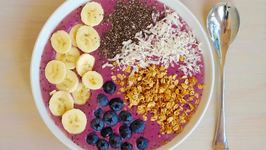 Breakfast Recipe: Blueberry Breakfast Smoothie Bowl