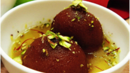 Gulab Jamun Recipe - Made With Khoya Chenna