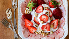How To Make Whipped Coconut Cream With Strawberries