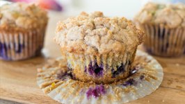 Blueberry Muffins with Crumb Topping - Brunch