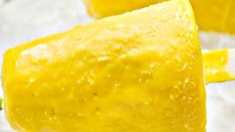 Mango Kesari Kulfi - Indian Style Frozen Dessert Recipe - Kulfiness