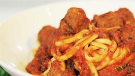How To Make Meatballs In Tomato Sauce