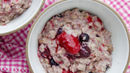 Berry Delicious Oatmeal - Healthy Breakfast Recipe