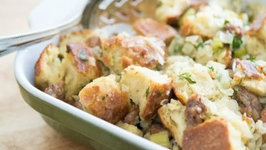 The Best Thanksgiving Stuffing 