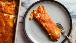 How to Make Crepe-Style Manicotti With Veal Ragù