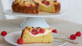 Breakfast Recipe: Raspberry Cream Cheese Coffee Cake