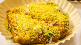 Aloo Toast / How To Make Hyderabadi Street Style Potato Bread Toast / Indian Street Food