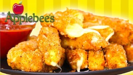 Applebees Mozzarella Sticks / Homemade Recipe