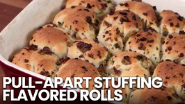 Pull-Apart Stuffing-Flavored Rolls