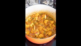 Cauliflower And Peas Curry - Shorts