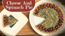 Cheese And Spinach Pie / Easy Pie Recipe / Divine Taste With Anushruti