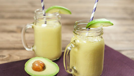 Avocado And Coconut Refresher Smoothie