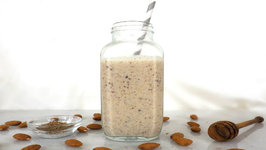 Smoothie - Banana, Almond And Flax Smoothie