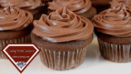 Perfectly Moist Chocolate Sour Cream Cupcakes With Chocolate Ganache Cream Cheese Frosting
