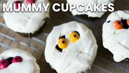 Mummy Cupcakes: Halloween Tips and Tricks
