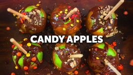 How To Make Caramel Candy Apples - Homemade Fall Thanksgiving Treat - Kravings