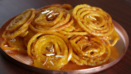 How To Make Jalebi / Holi Special Recipe / Jalebi Recipe / Divine Taste With Anushruti