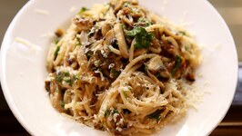Garlic Spaghetti - Aglio E Olio Recipe - Pasta - Ruchis Kitchen