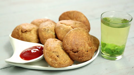 Khasta Matar Kachori Recipe - Green Peas Kachori - Halwai Style Kachori - Chai Diaries With Varun