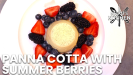 Panna Cotta with Summer Berries / Perfect Valentines Dessert