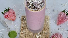 Strawberry, Coconut And Matcha Smoothie