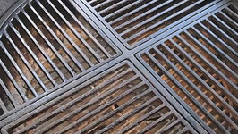 Cleaning & Maintaining A Cast Iron Grill
