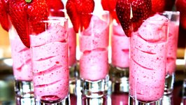 Strawberry Cheesecake Frozen Greek Yogurt