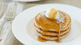 Whole Wheat Pancakes that Actually Taste Good (Breakfast)