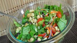 Satisfying Chickpea Salad