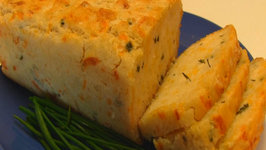 Betty's Cheddar Chive Beer Bread