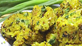 Oat And Spring Onion Muthia - Steamed Savory Quick And Healthy