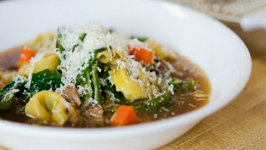 Easy Weeknight Tortellini Soup
