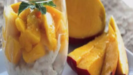 Coconut Rice Pudding with Mango
